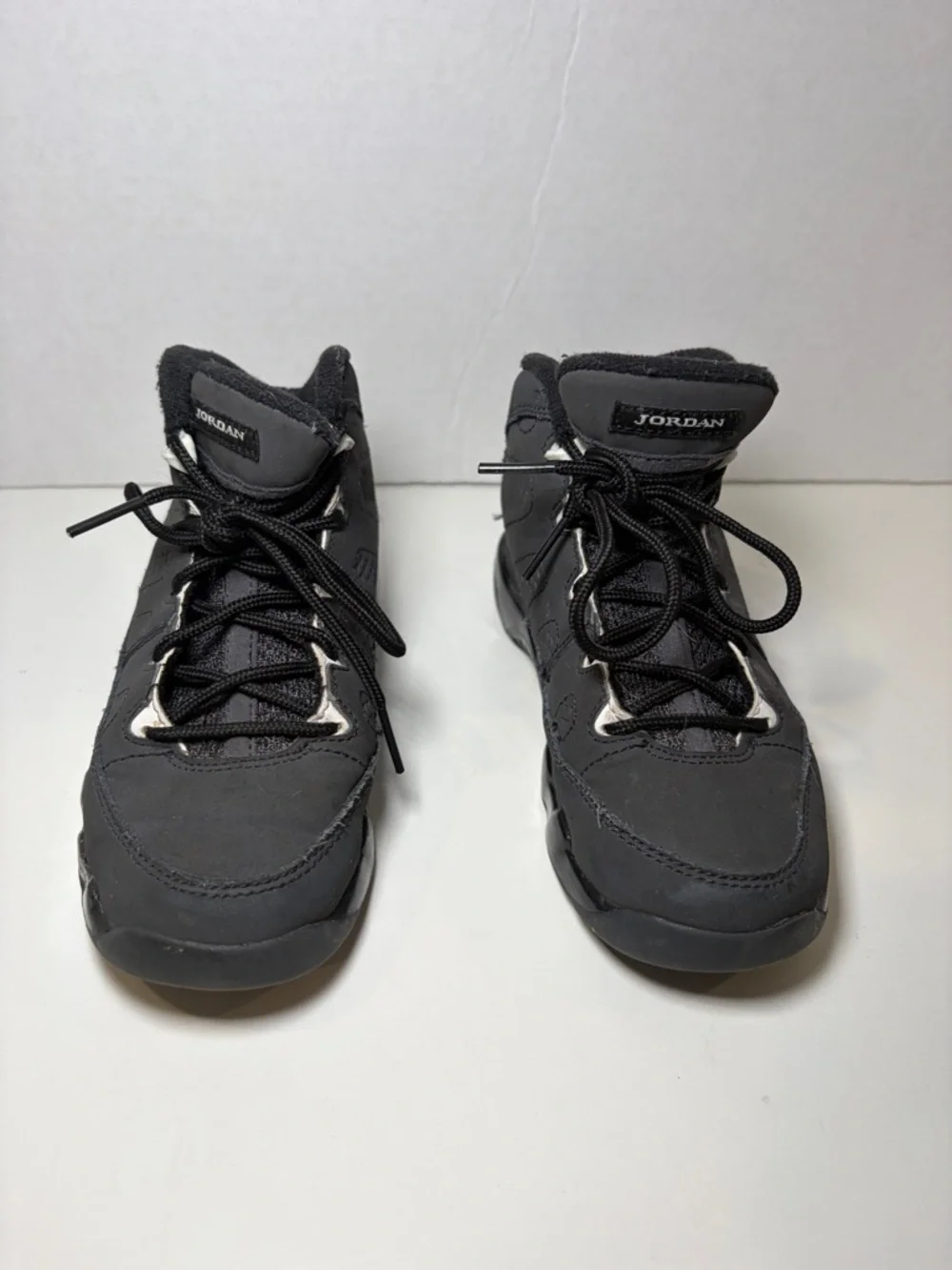 Nike Air Jordan 9 Retro sneakers in an Anthracite colorway toddler size 11